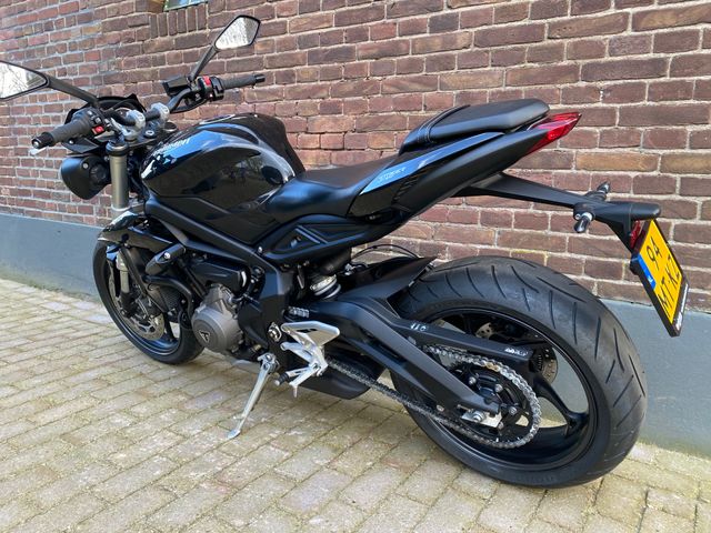 triumph - street-triple-s-a2