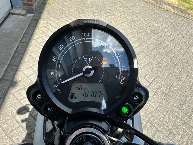 triumph - street-twin