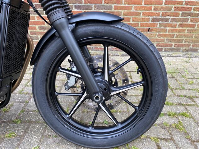 triumph - street-twin