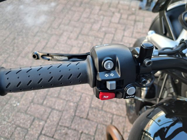 triumph - street-twin