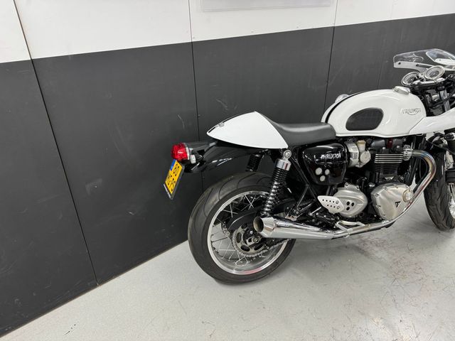 triumph - thruxton-1200