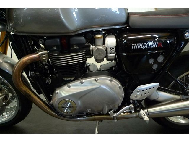triumph - thruxton-1200-r
