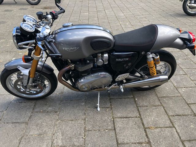 triumph - thruxton-1200-r