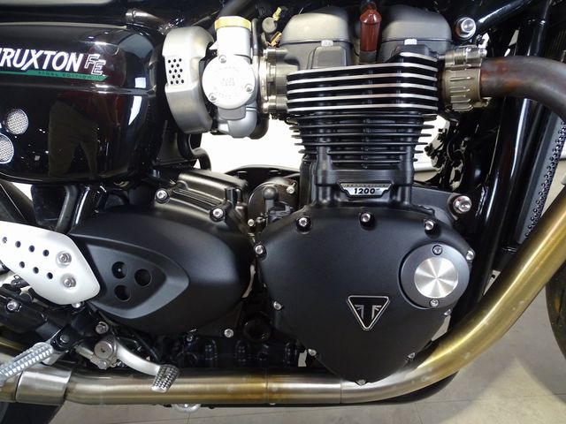 triumph - thruxton-1200-r