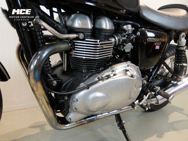 triumph - thruxton