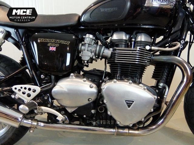 triumph - thruxton
