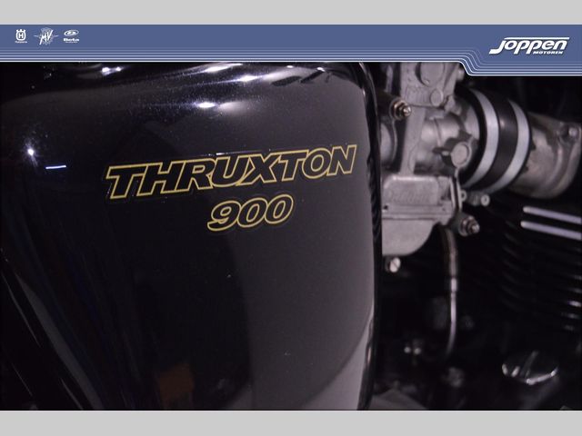triumph - thruxton-900
