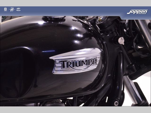 triumph - thruxton-900