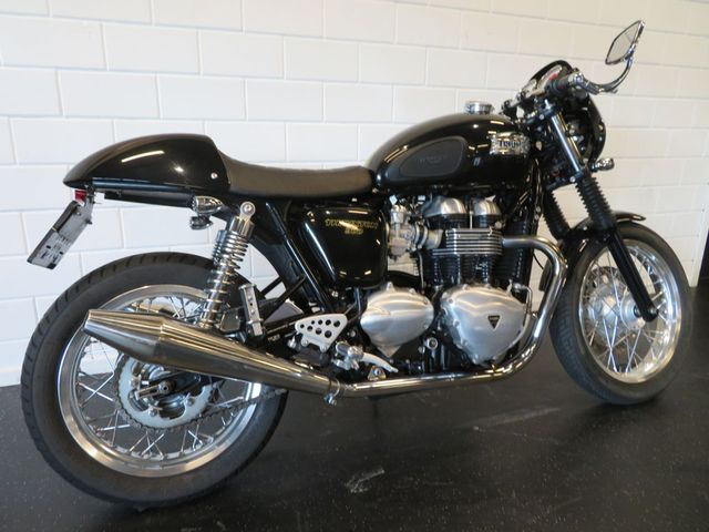 triumph - thruxton-900