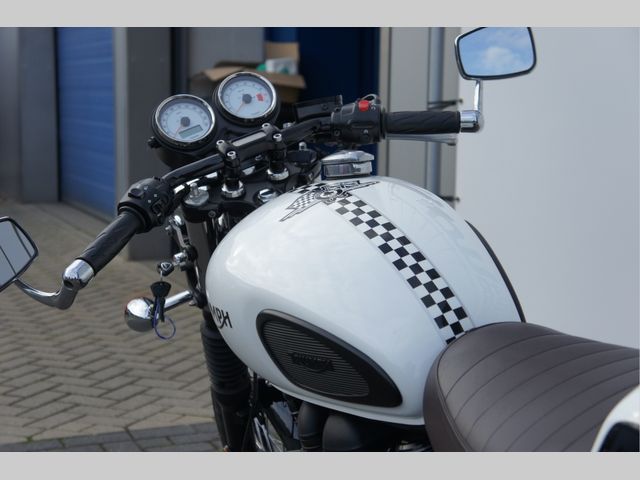 triumph - thruxton-900