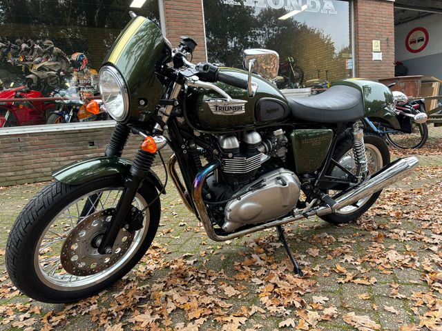 triumph - thruxton-900