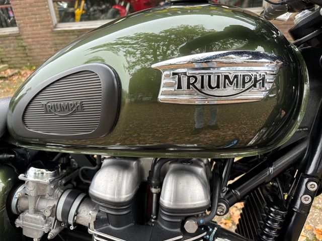 triumph - thruxton-900