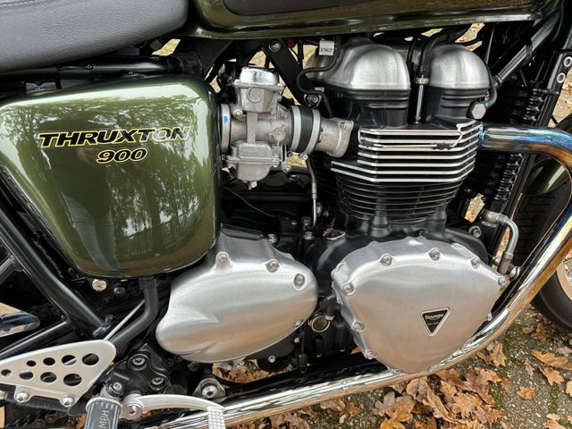 triumph - thruxton-900