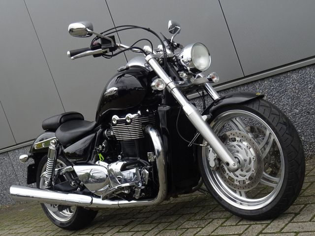 triumph - thunderbird