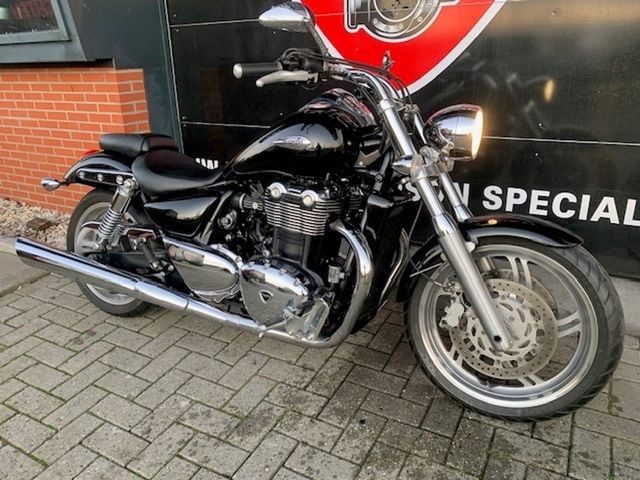 triumph - thunderbird