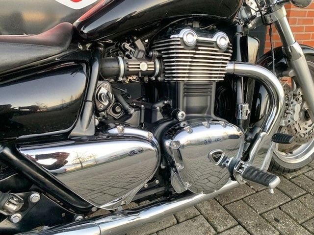 triumph - thunderbird