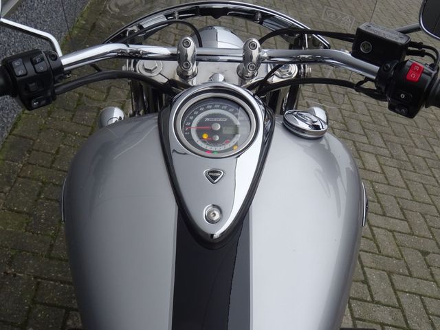 triumph - thunderbird-lt-abs