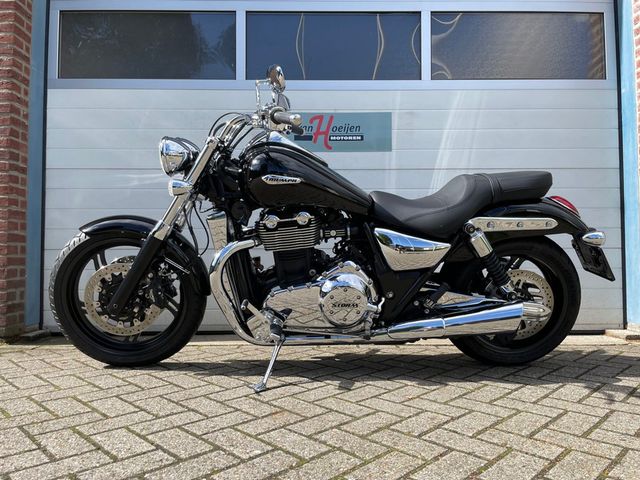 triumph - thunderbird-storm