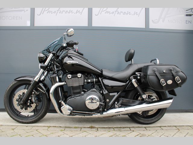 triumph - thunderbird-storm