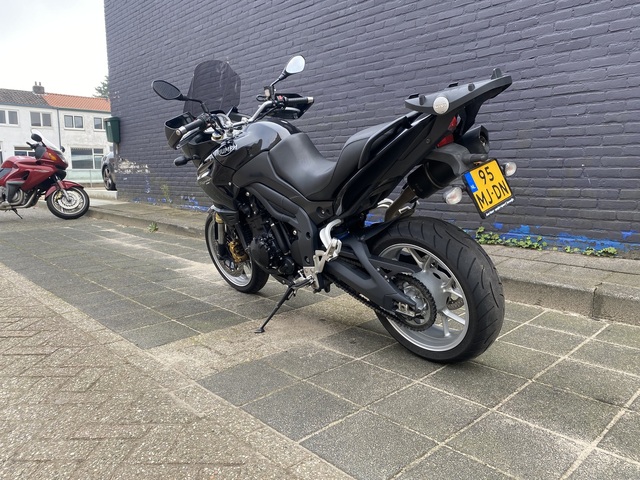 triumph - tiger-1050