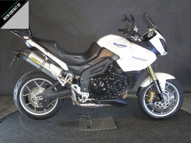 triumph - tiger-1050