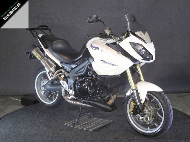 triumph - tiger-1050