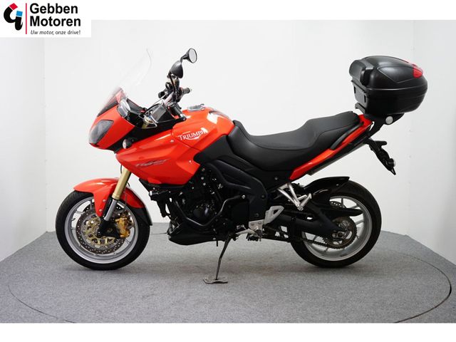 triumph - tiger-1050