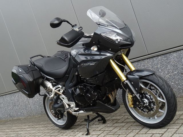 triumph - tiger-1050