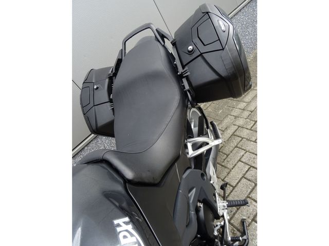 triumph - tiger-1050
