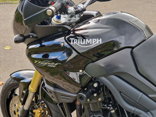 triumph - tiger-1050-abs