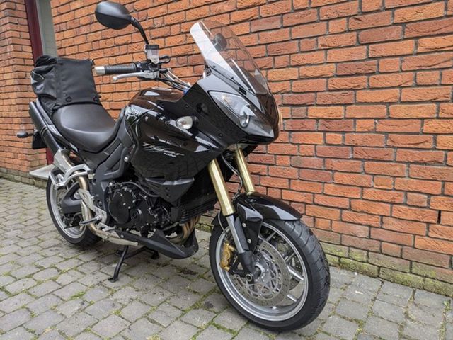 triumph - tiger-1050-abs