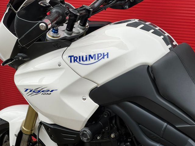 triumph - tiger-1050-abs