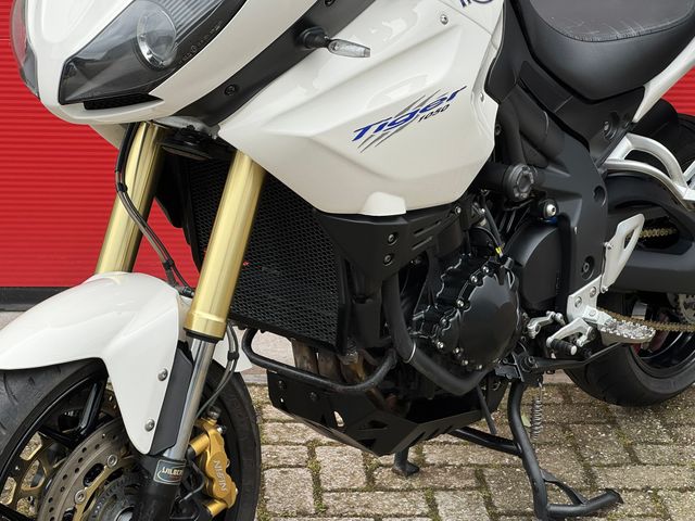 triumph - tiger-1050-abs