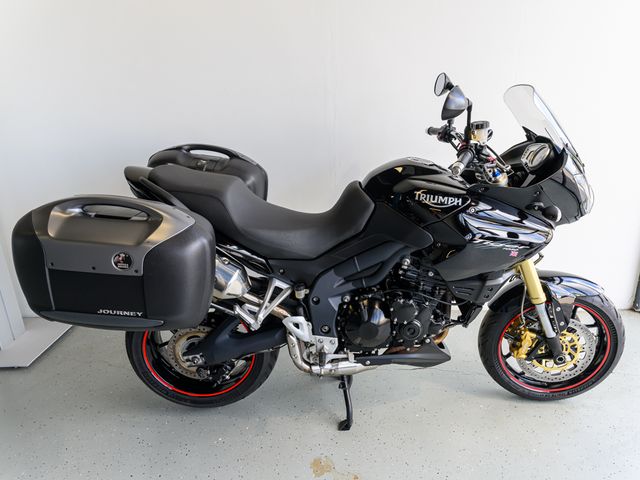 triumph - tiger-1050-abs