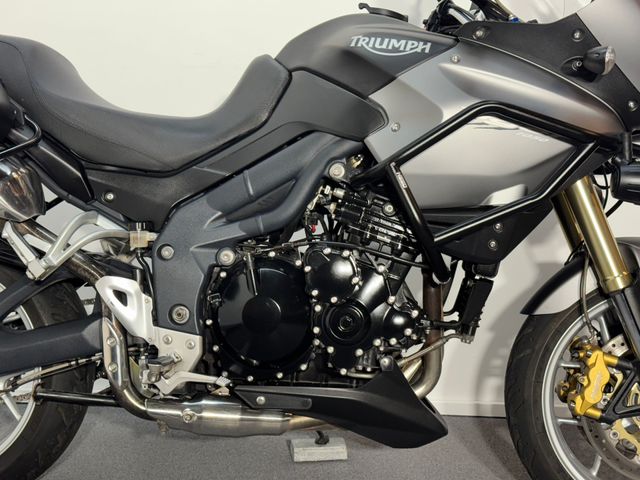 triumph - tiger-1050-se