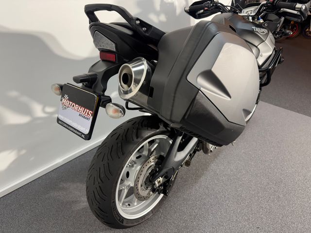 triumph - tiger-1050-se
