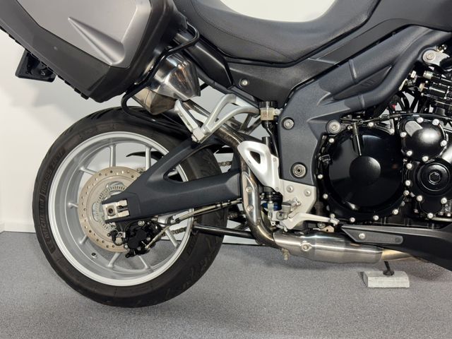 triumph - tiger-1050-se