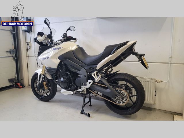 triumph - tiger-1050-se