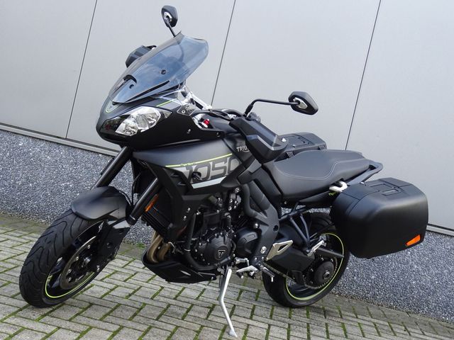 triumph - tiger-1050-sport