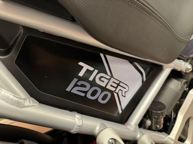 triumph - tiger-1200-gt-explorer