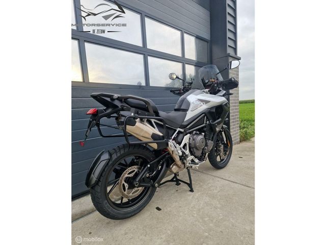 triumph - tiger-1200-gt-pro