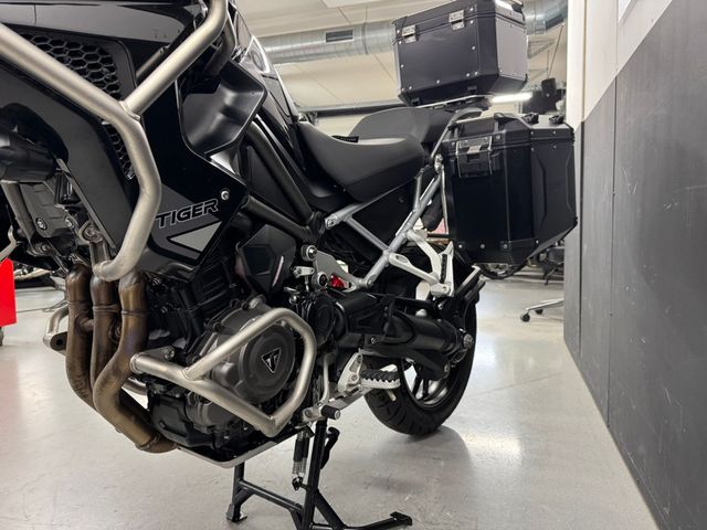 triumph - tiger-1200-gt-pro