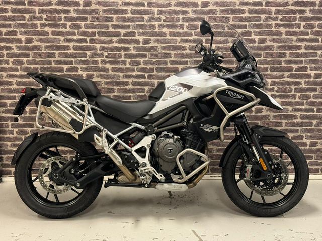 triumph - tiger-1200-gt-pro