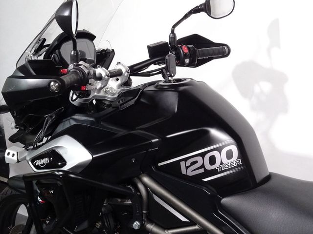triumph - tiger-1200-xrt