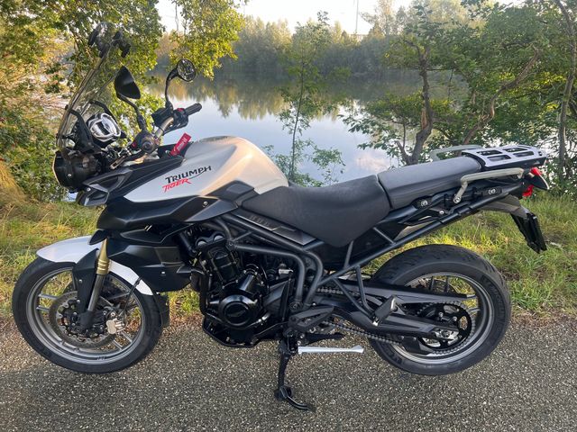 triumph - tiger-800