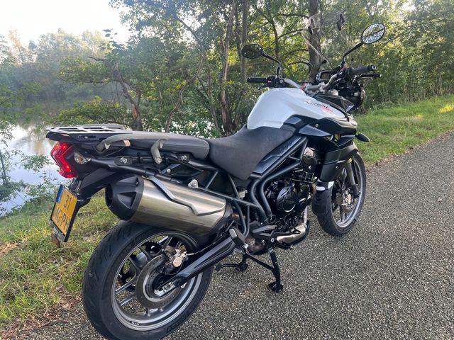 triumph - tiger-800