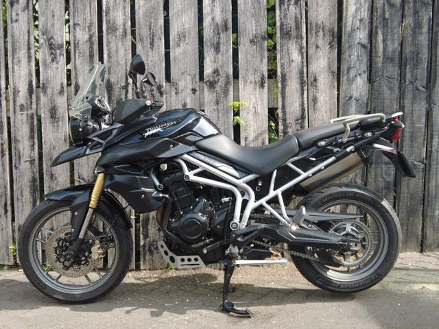 triumph - tiger-800