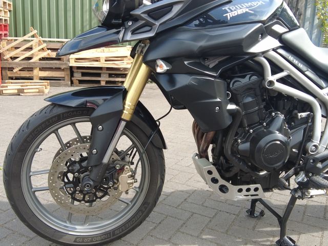 triumph - tiger-800