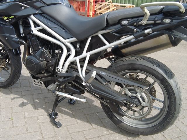 triumph - tiger-800