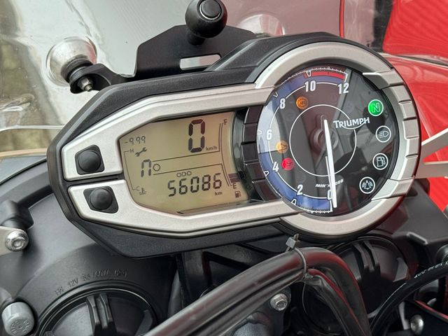 triumph - tiger-800